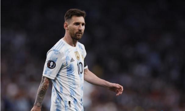 首秀惨裂！杨瀚森5分16秒夺得2分1板 华子41+7开拓者溃败森林狼